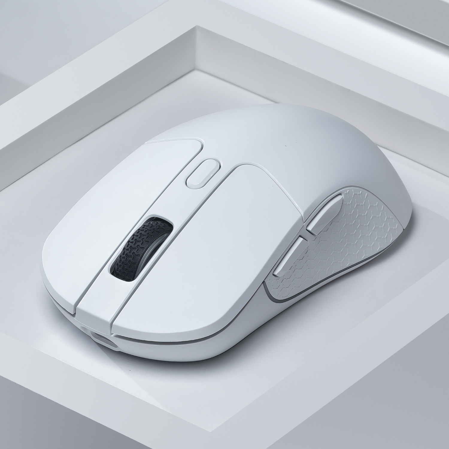 Keychron M3 RGB Wireless Optical Mouse-White - Image 4